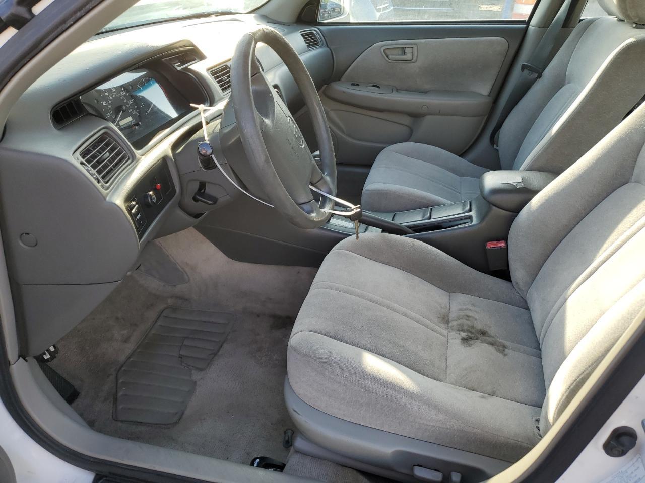 1999 Toyota Camry Le - Фото 7