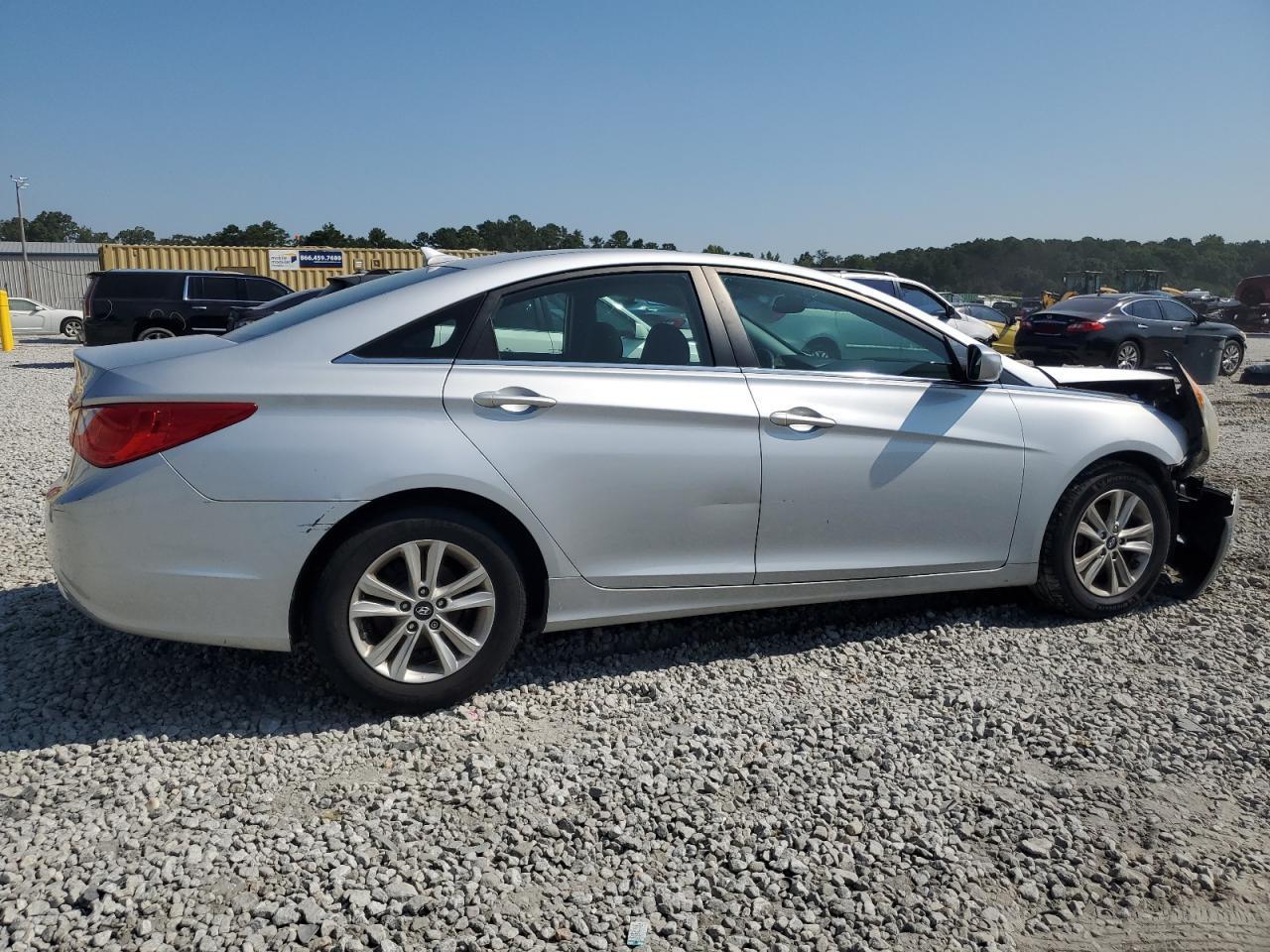 2011 Hyundai Sonata Gls - Image 3