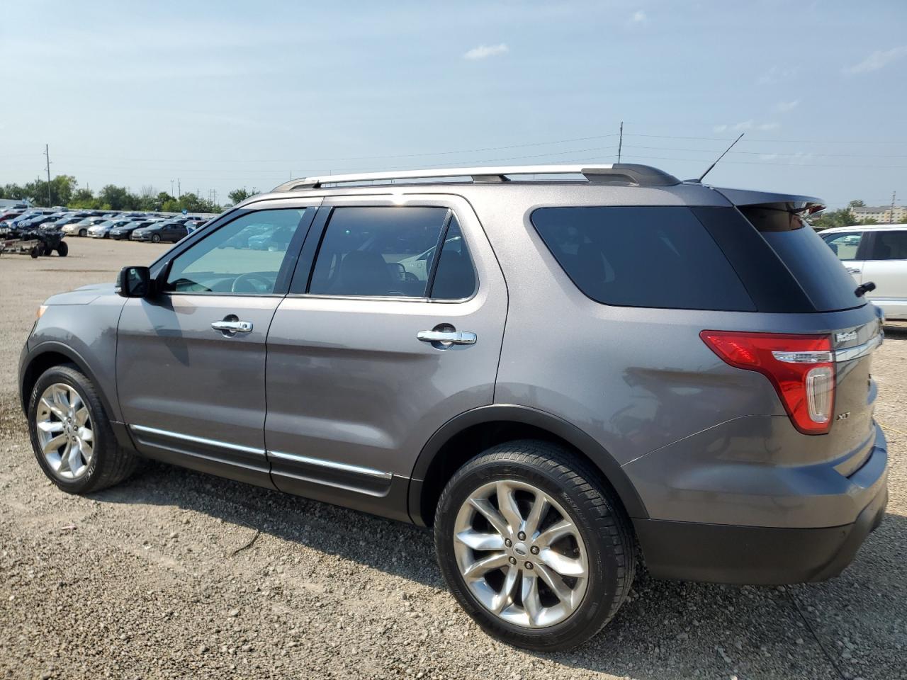 2014 Ford Explorer Xlt - Фото 2
