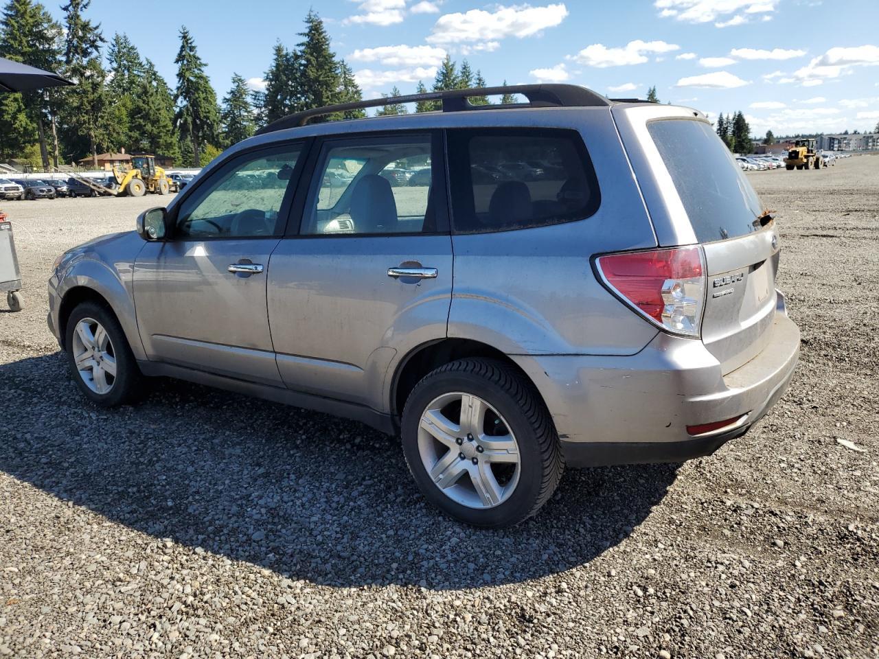 2010 Subaru Forester 2.5X Premium - Фото 2
