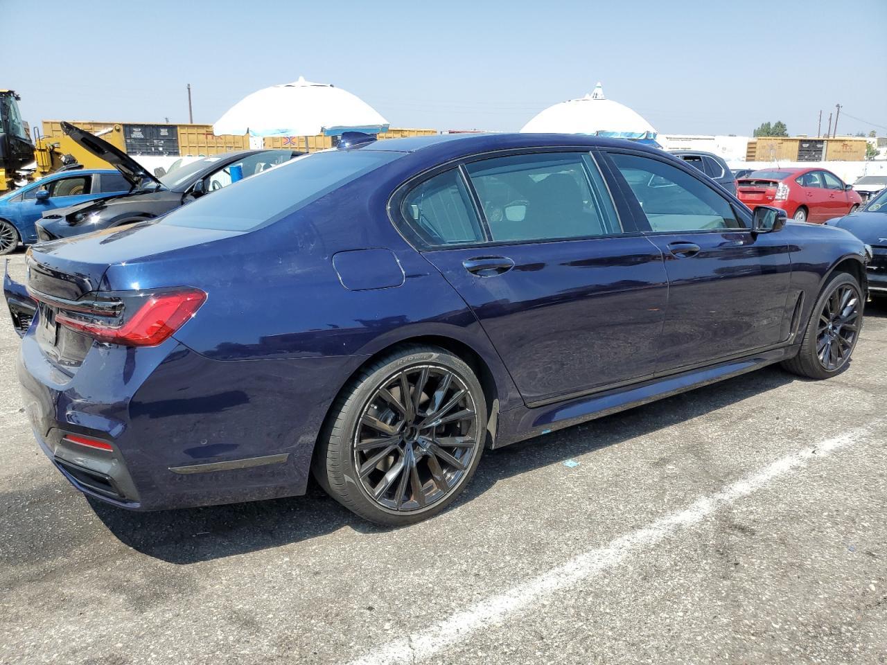 2022 BMW 740 I - Фото 3