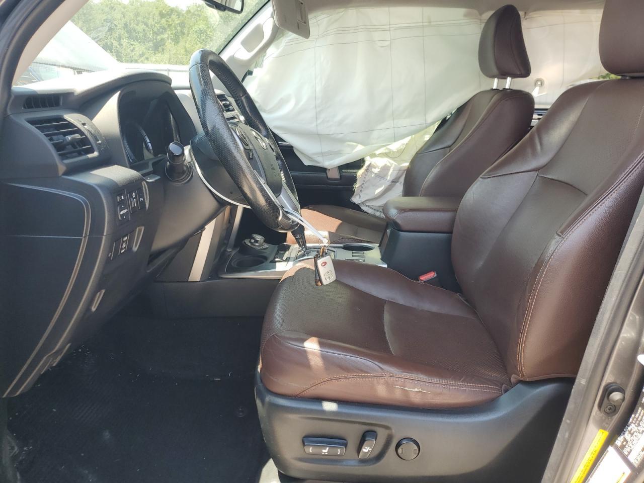 2014 Toyota 4Runner Sr5 - Image 7