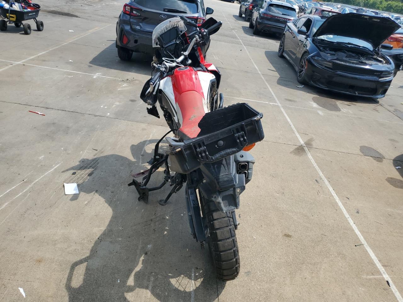 2017 Honda Crf1000 - Фото 4