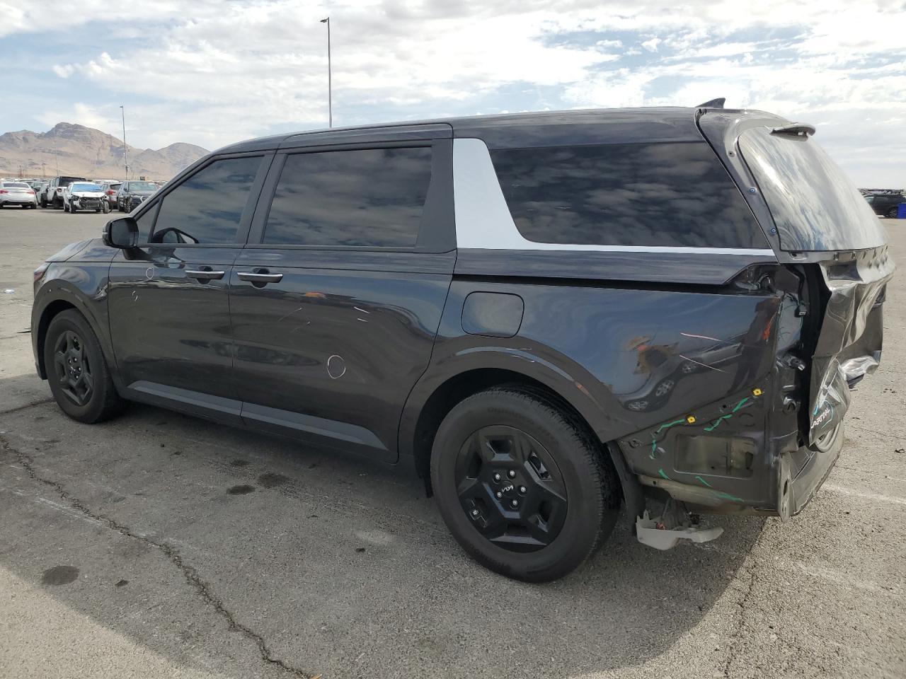 2025 Kia Carnival Lx - Фото 2