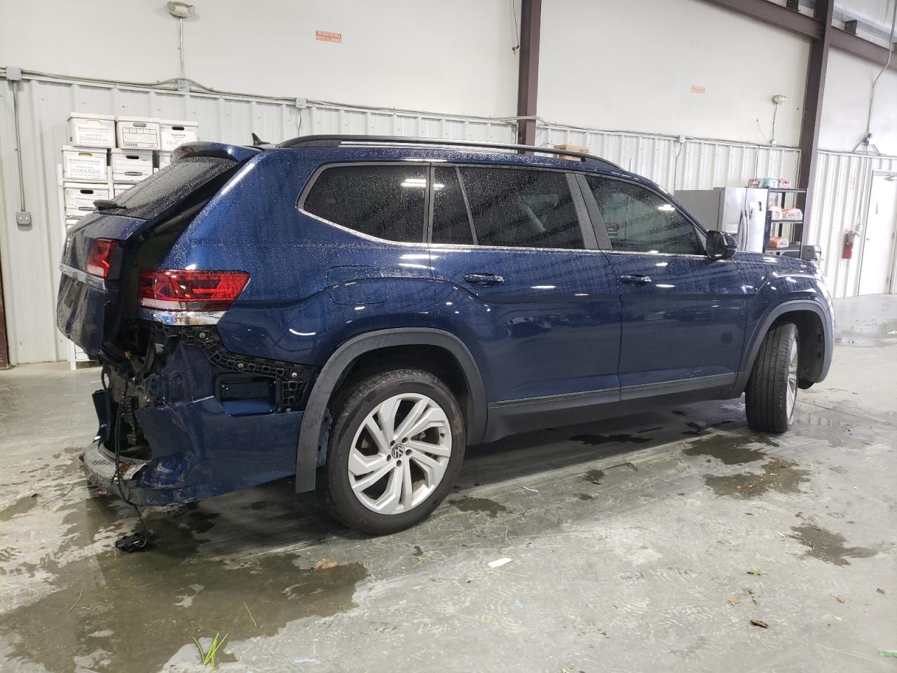 2022 Volkswagen Atlas Se - Фото 3