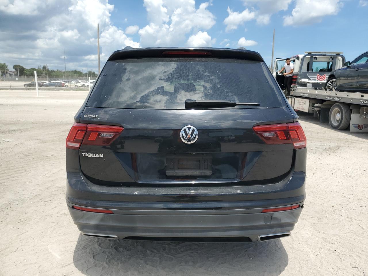 2019 Volkswagen Tiguan S - Фото 6
