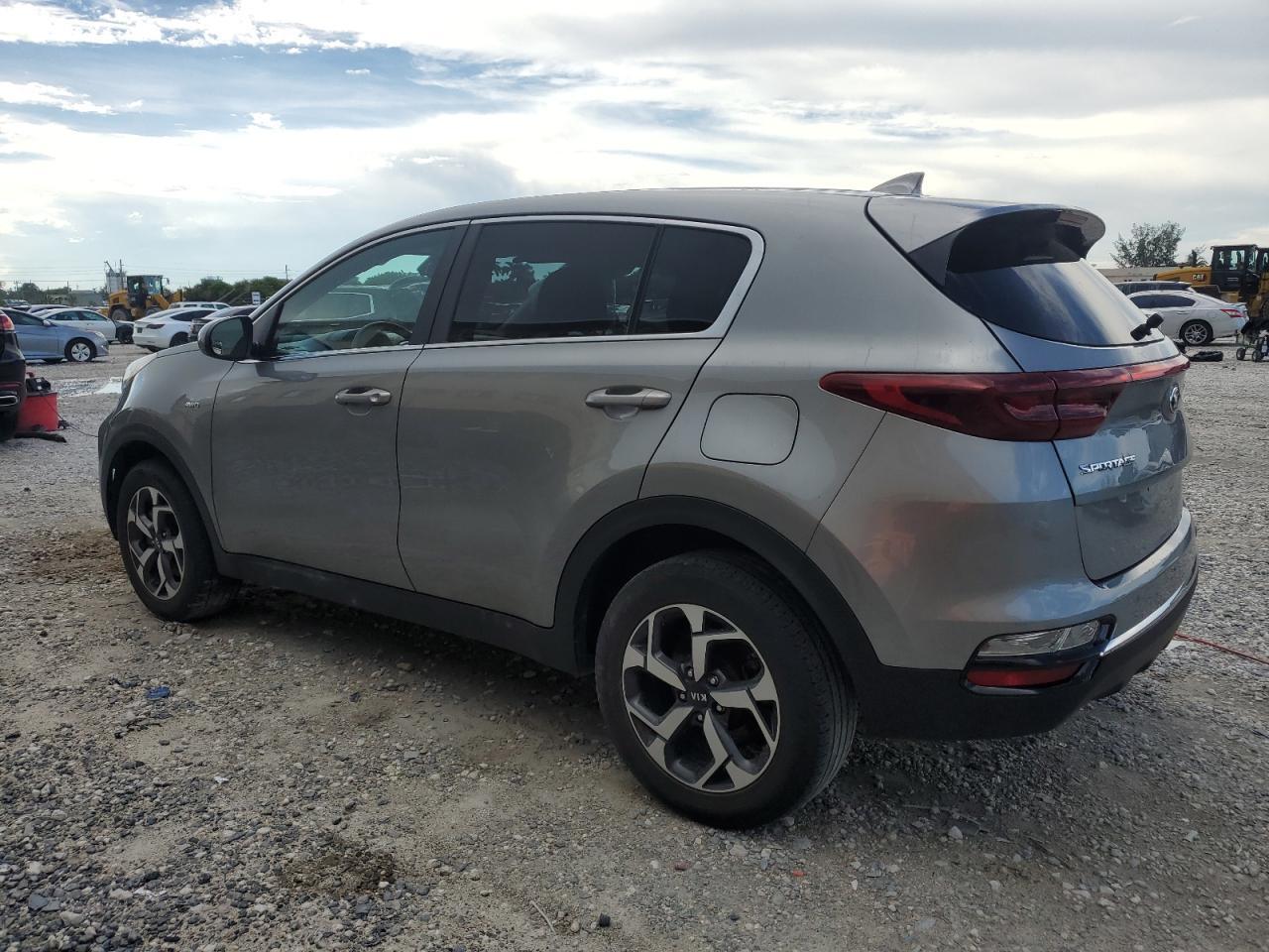 2020 Kia Sportage Lx - Фото 2