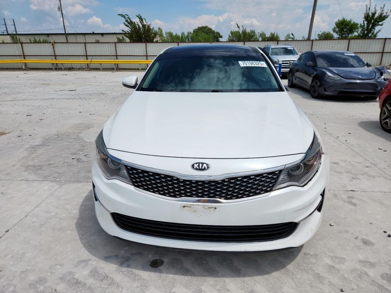 2016 Kia Optima Ex - Image 5