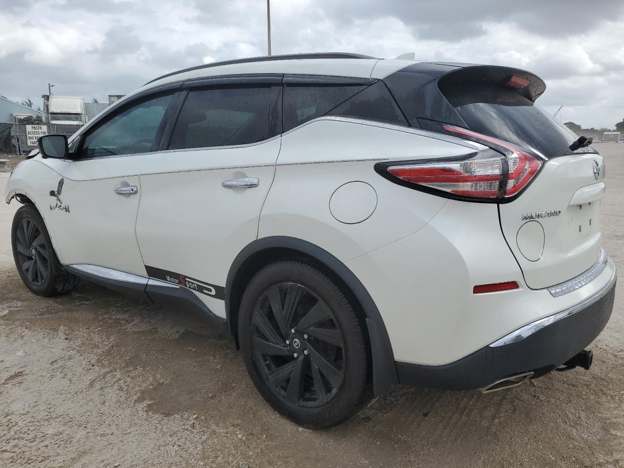 2017 Nissan Murano S - Image 2
