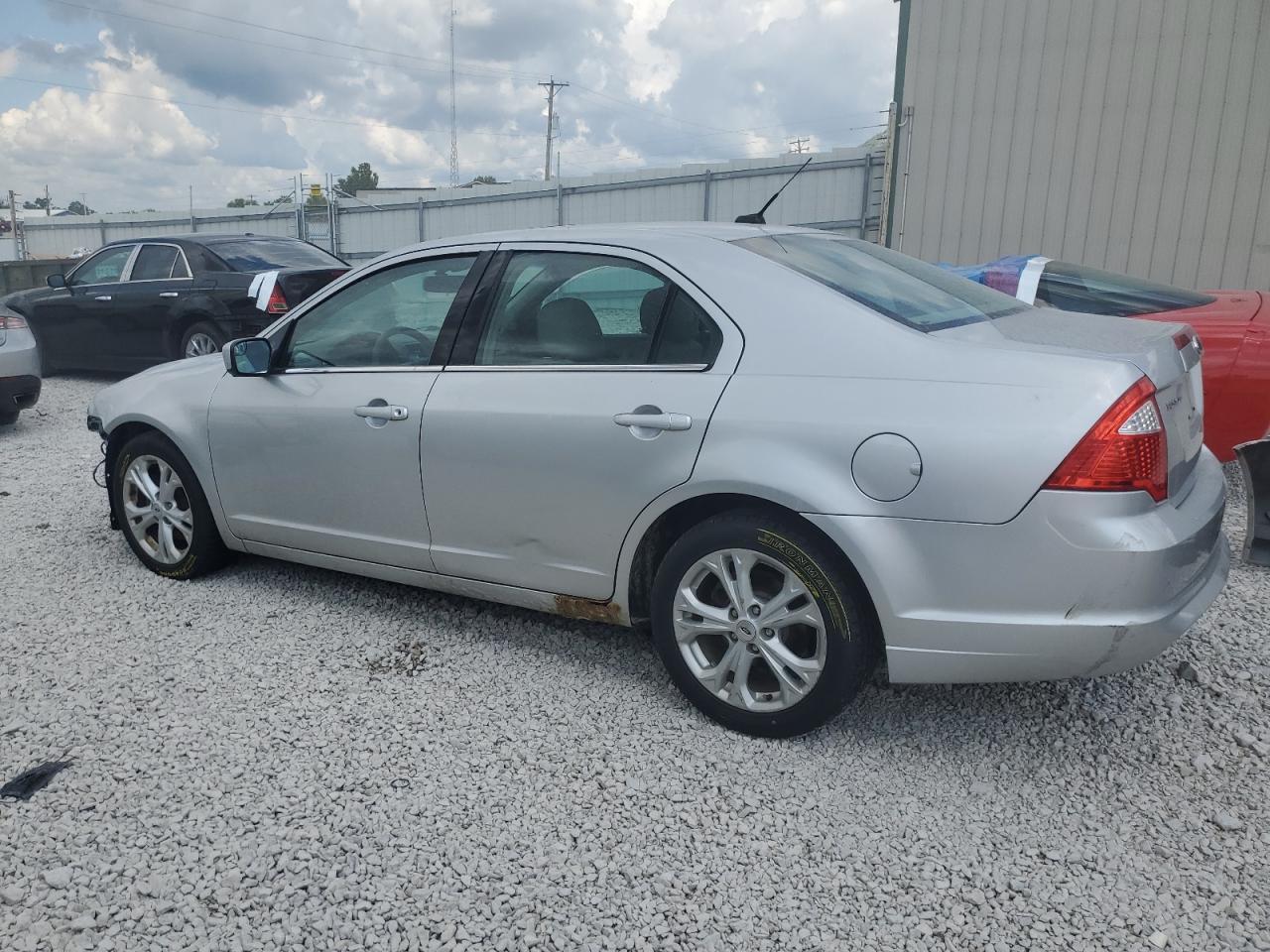 2012 Ford Fusion Se - Image 2