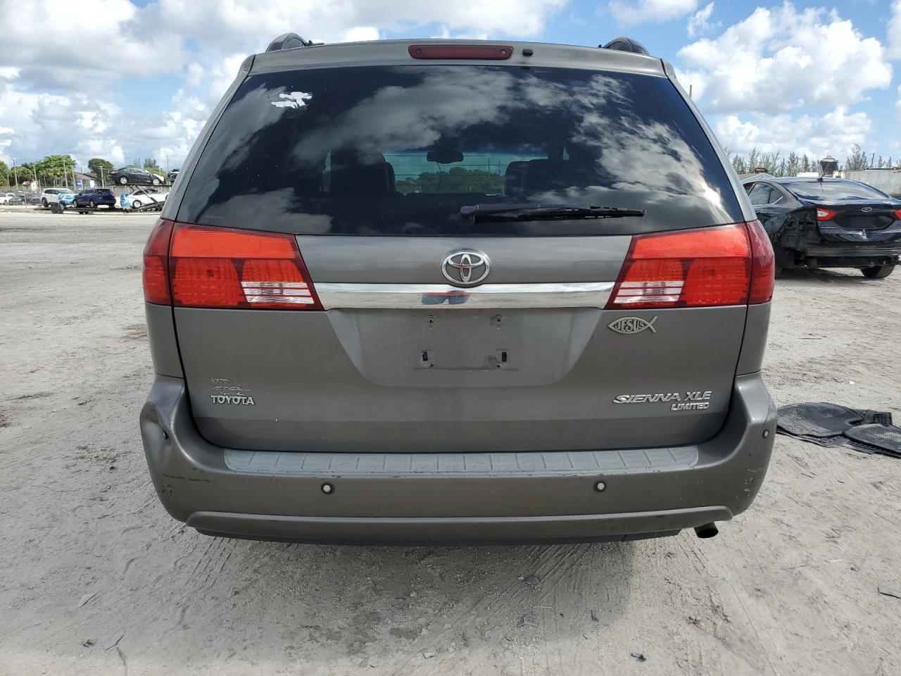 2005 Toyota Sienna Xle - Image 6