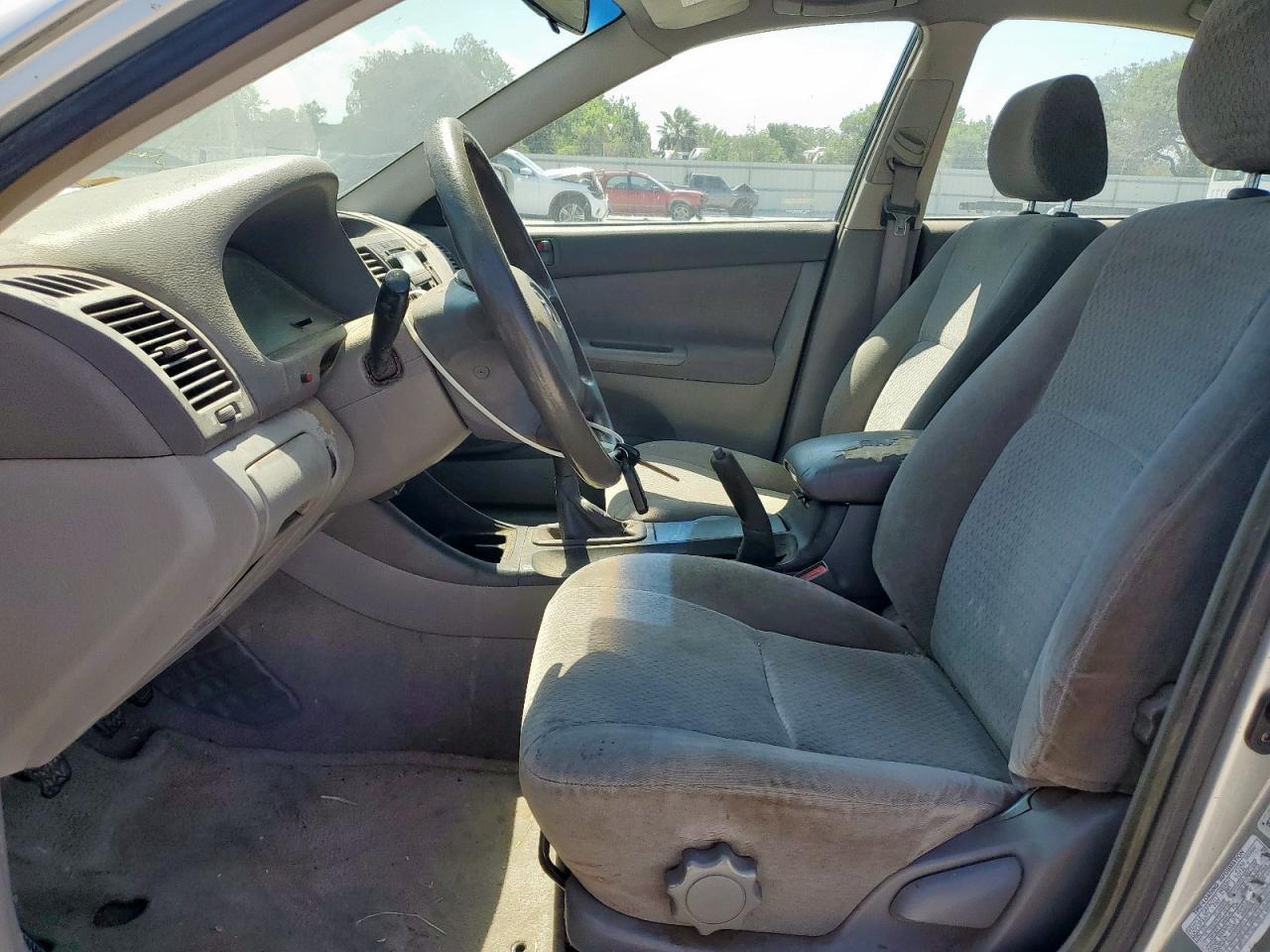 2002 Toyota Camry Le - Image 7