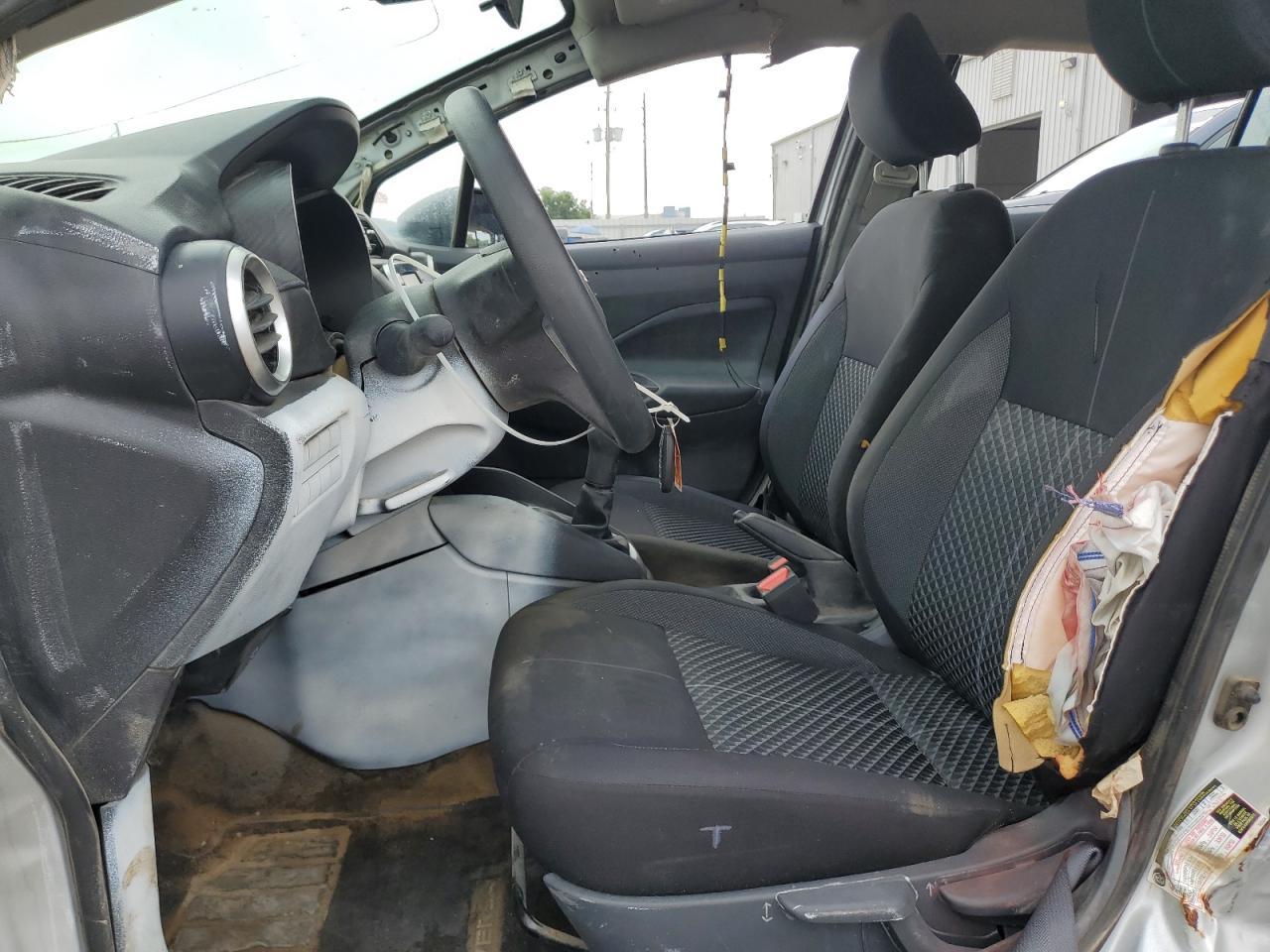 2020 Nissan Versa S - Image 7