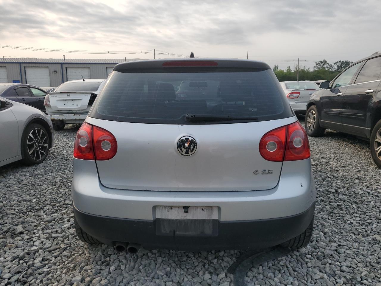 2007 Volkswagen Rabbit - Image 6