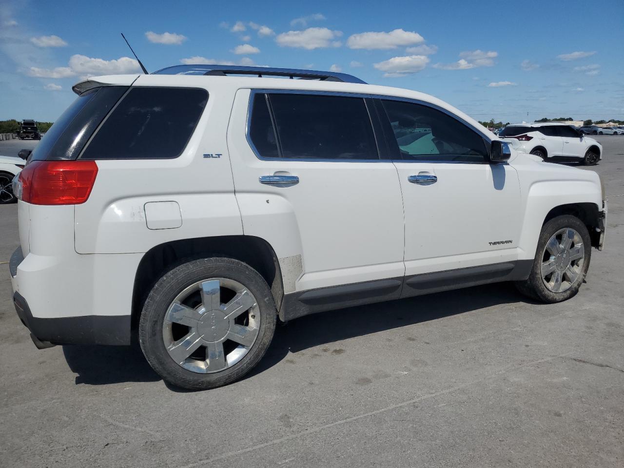 2010 GMC Terrain Slt - Image 3