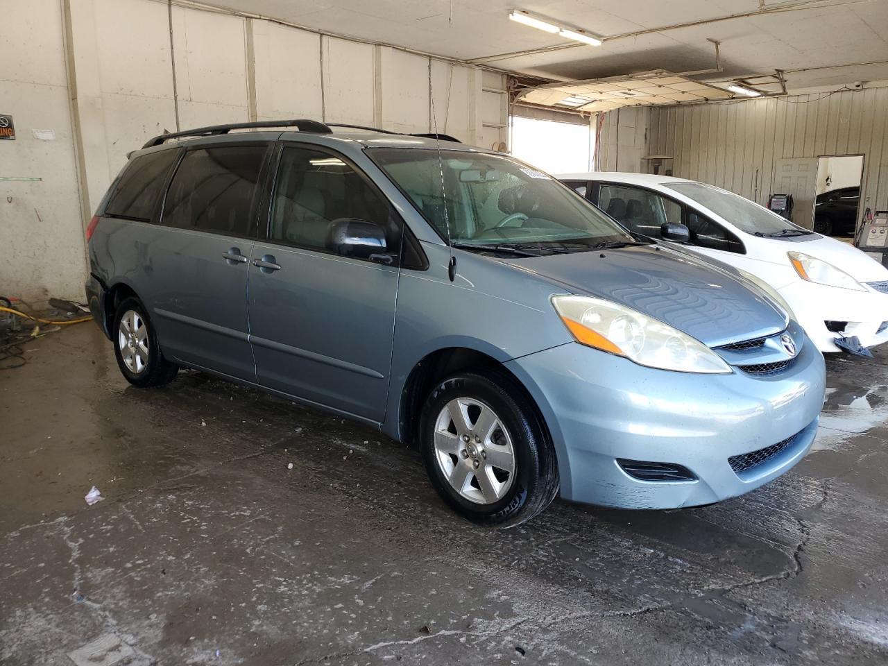 2006 Toyota Sienna Ce - Фото 4