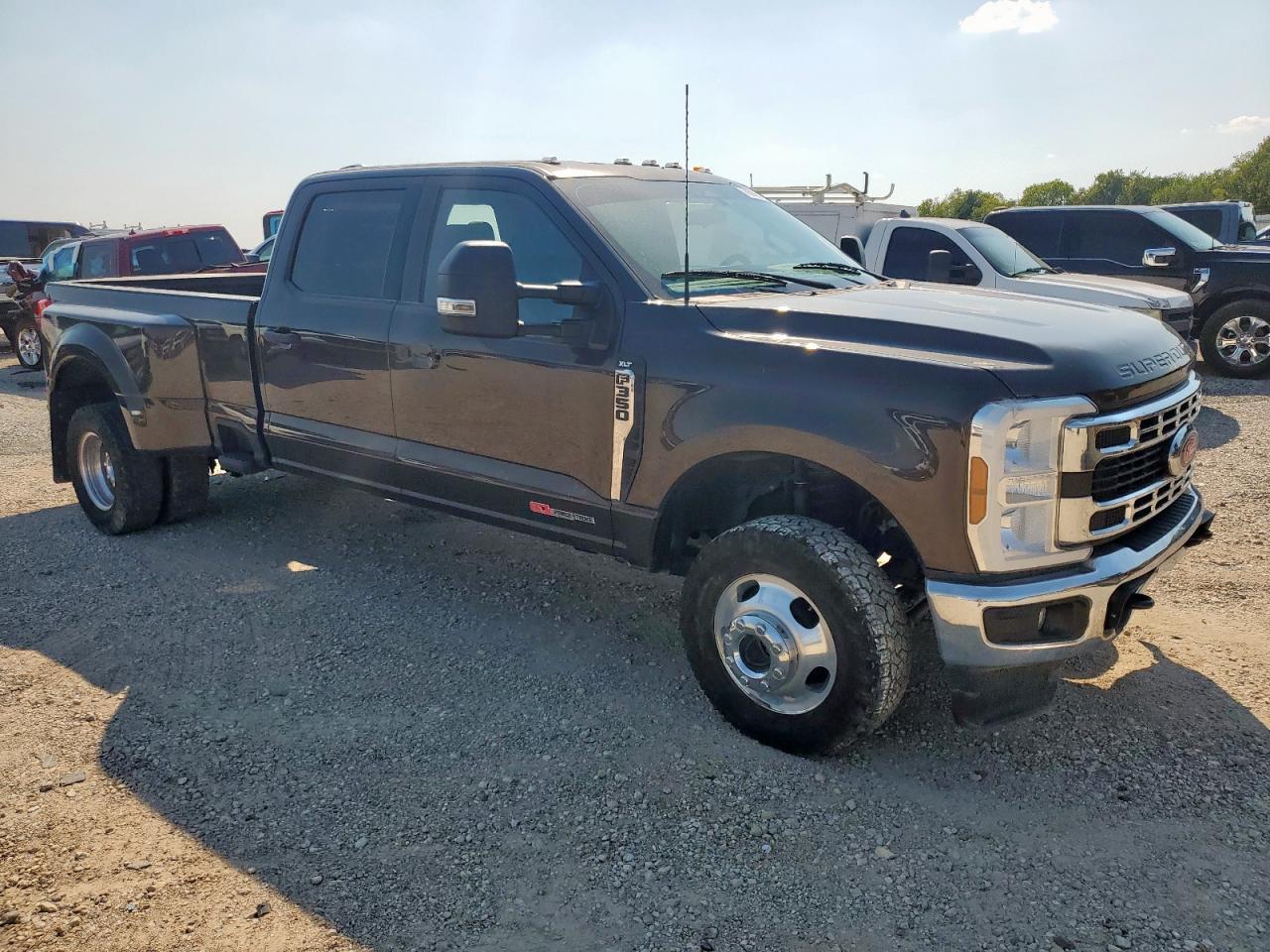 2024 Ford F350 Super Duty - Фото 4
