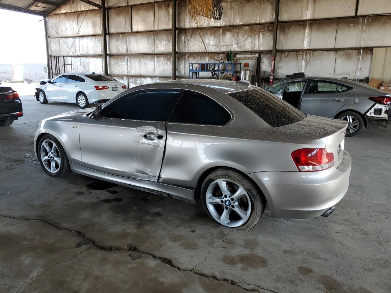 2010 BMW 128 I - Image 2