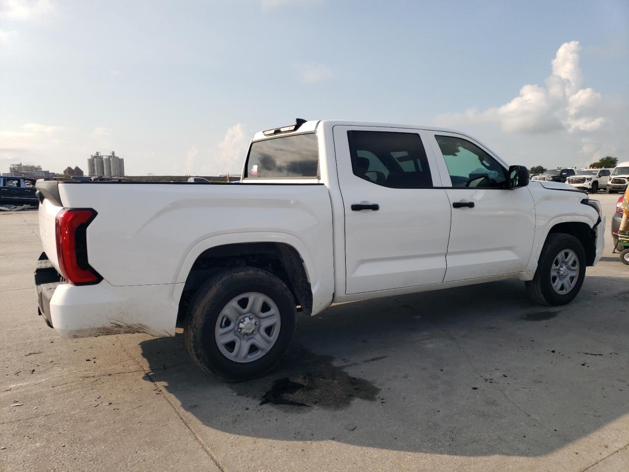 2025 Toyota Tundra Crewmax Sr - Фото 3