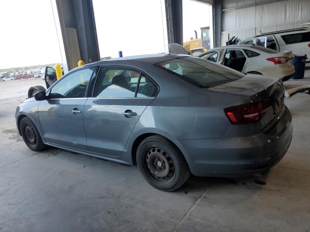 2017 Volkswagen Jetta S - Фото 2