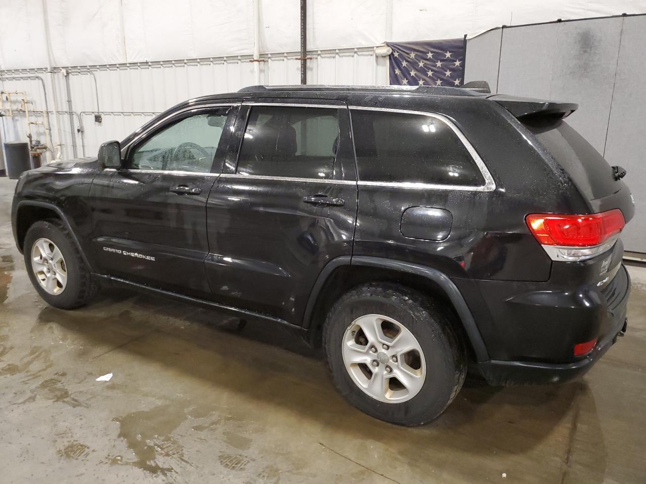 2015 Jeep Grand Cherokee Laredo - Фото 2