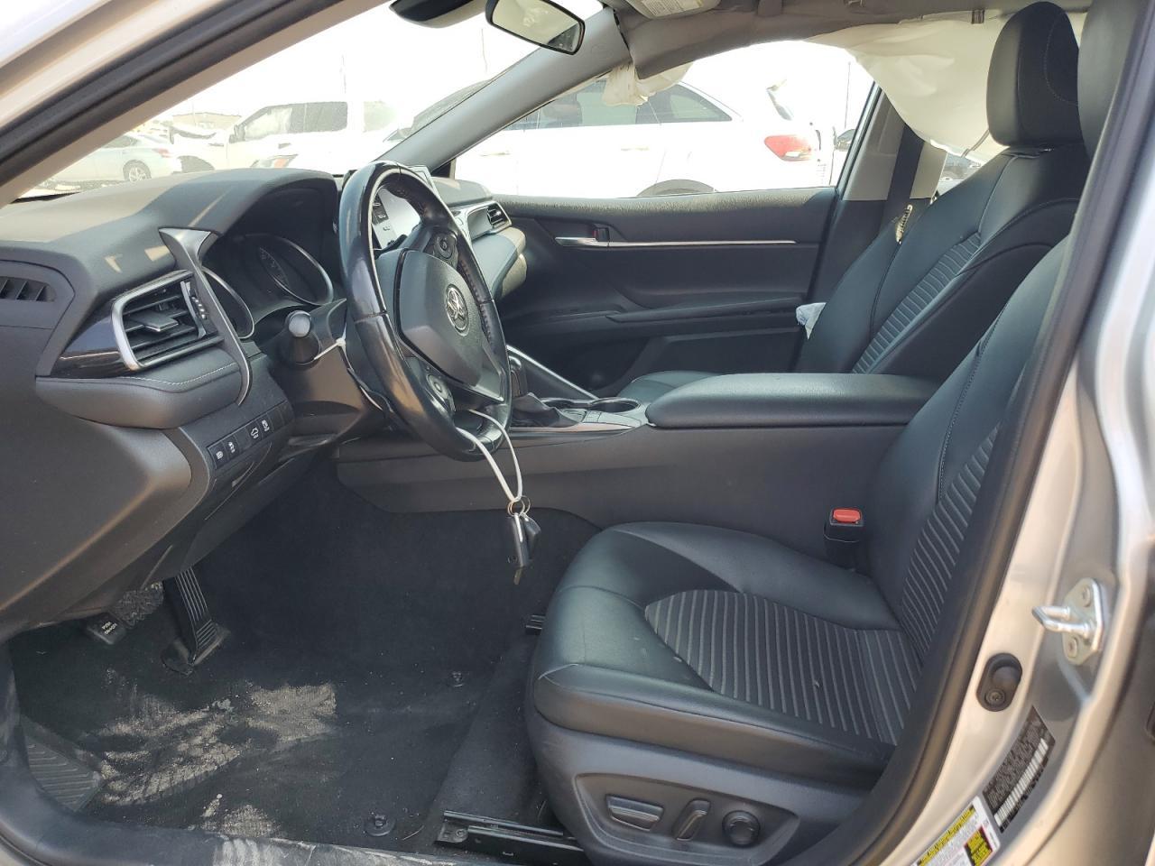 2022 Toyota Camry Se - Фото 7