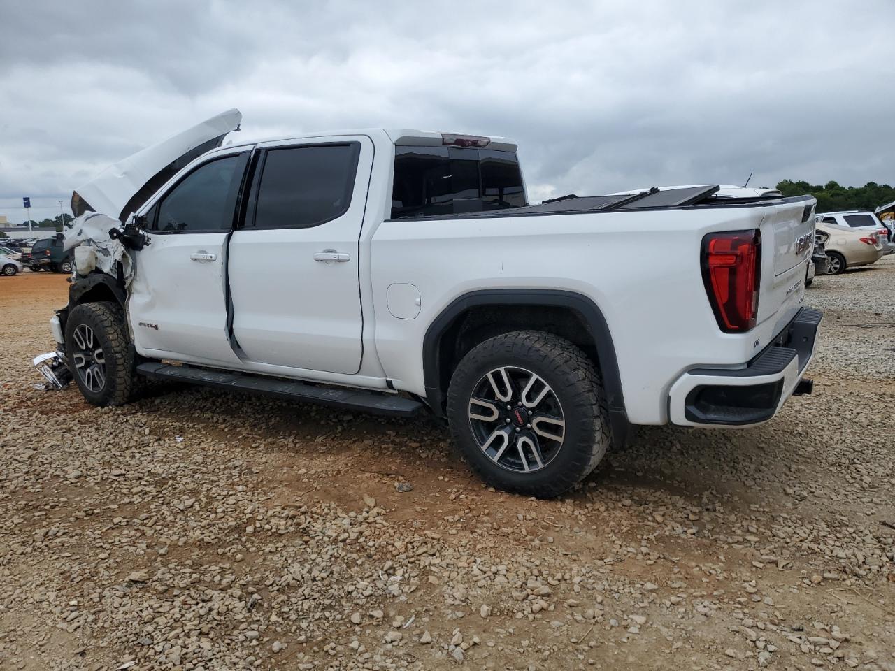 2021 GMC Sierra K1500 At4 - Фото 2