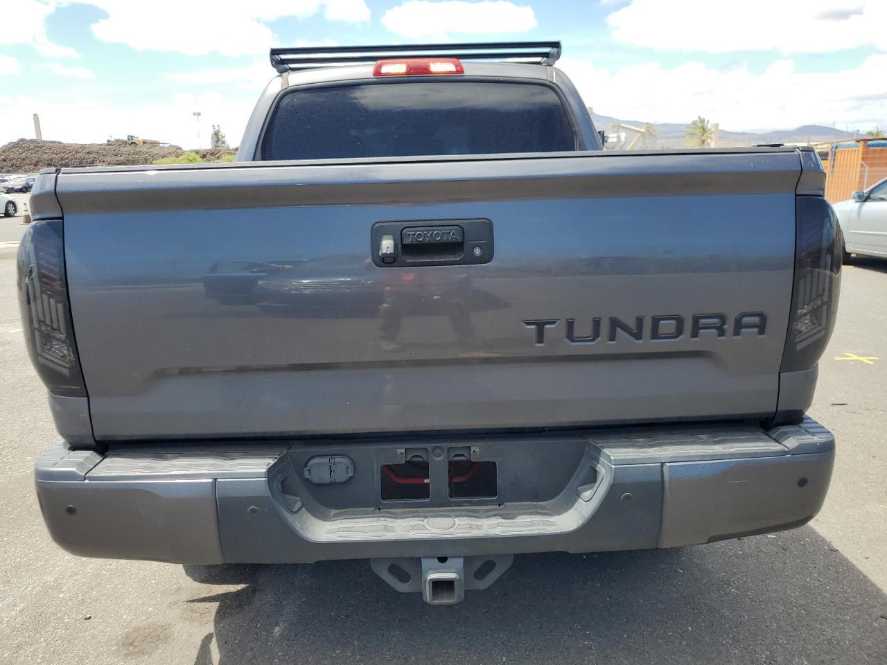 2018 Toyota Tundra Crewmax Sr5 - Image 6