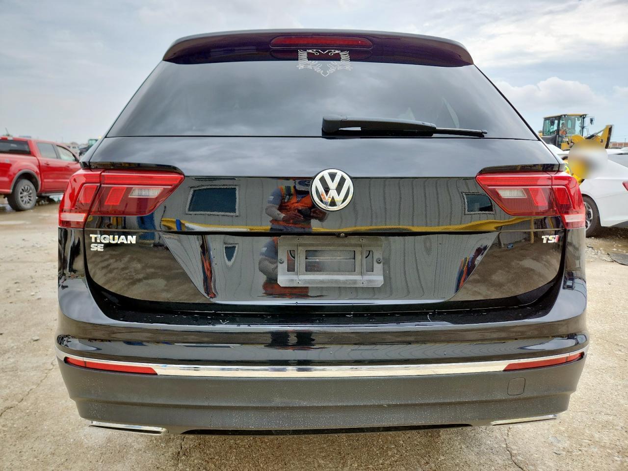 2018 Volkswagen Tiguan Se - Image 6
