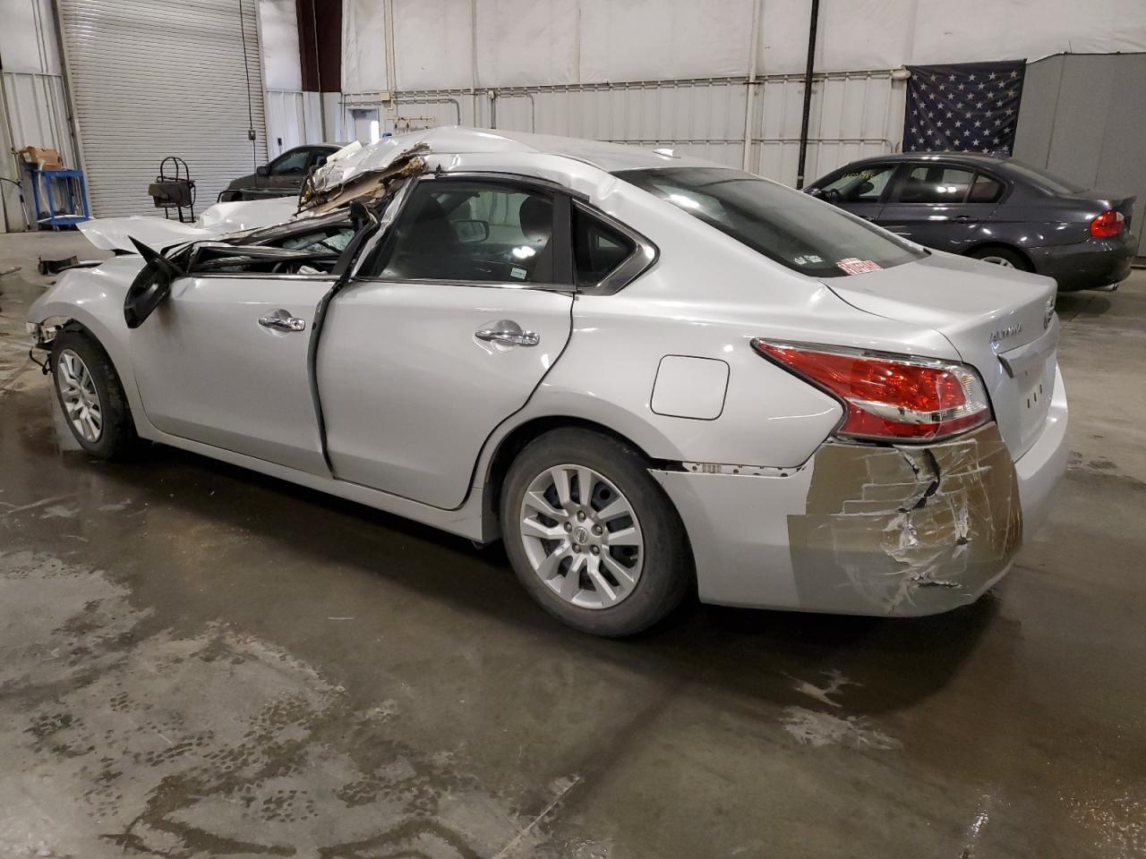 2015 Nissan Altima 2.5 - Фото 2