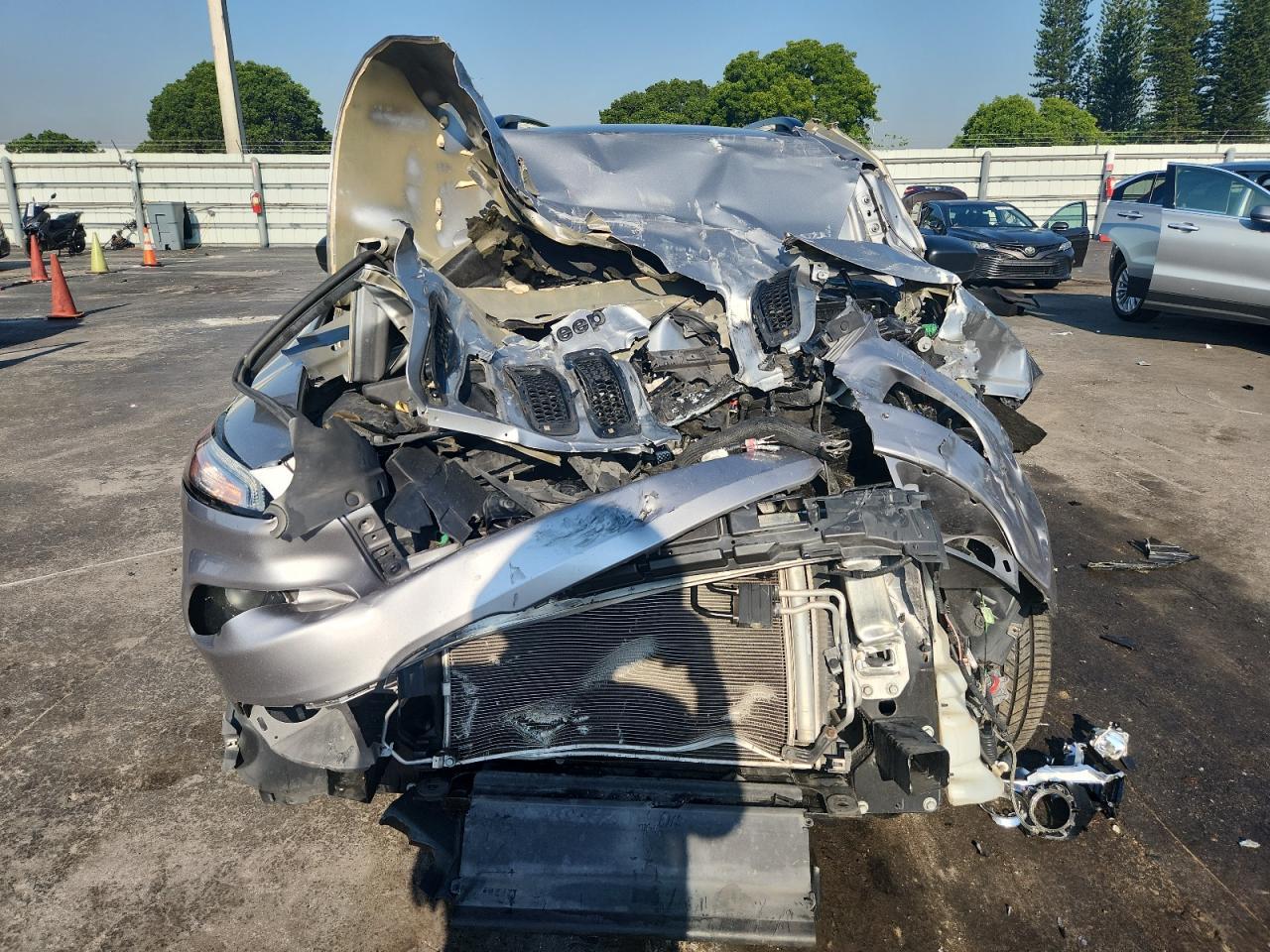 2017 Jeep Cherokee Sport - Фото 5