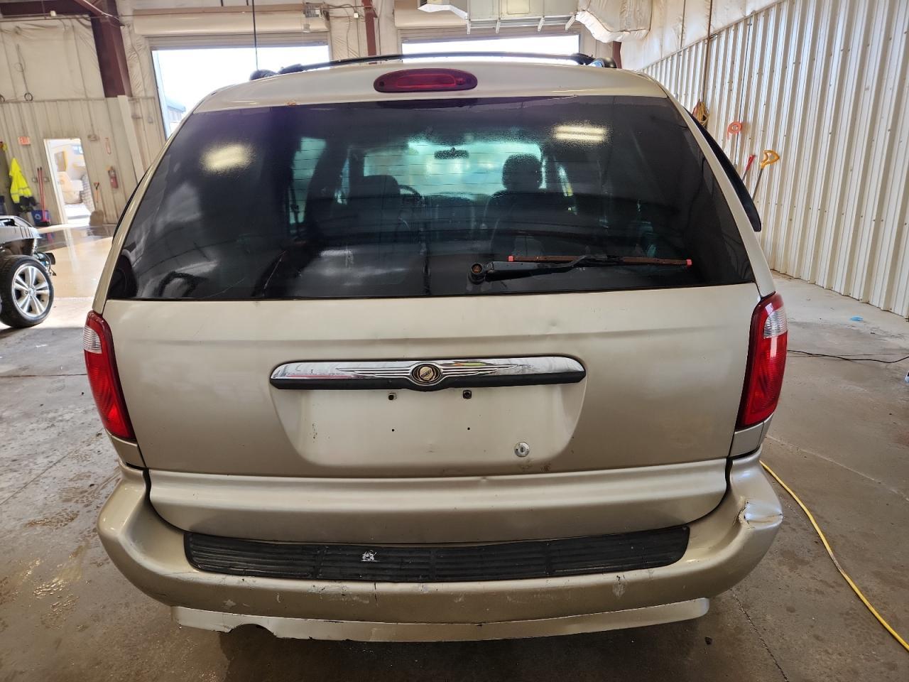 2007 Chrysler Town & Country Touring - Фото 6