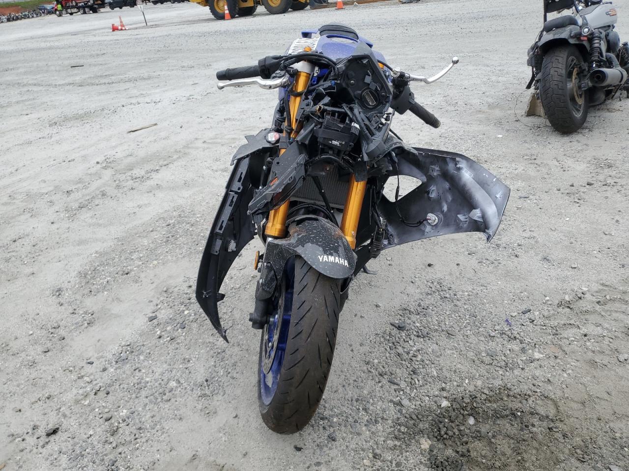 2025 Yamaha Yzfr7 - Фото 2