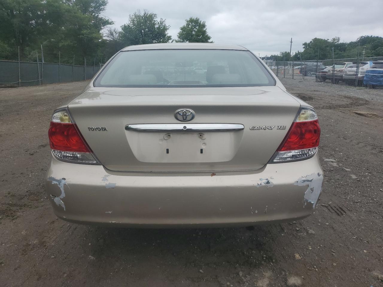 2006 Toyota Camry Le - Image 6
