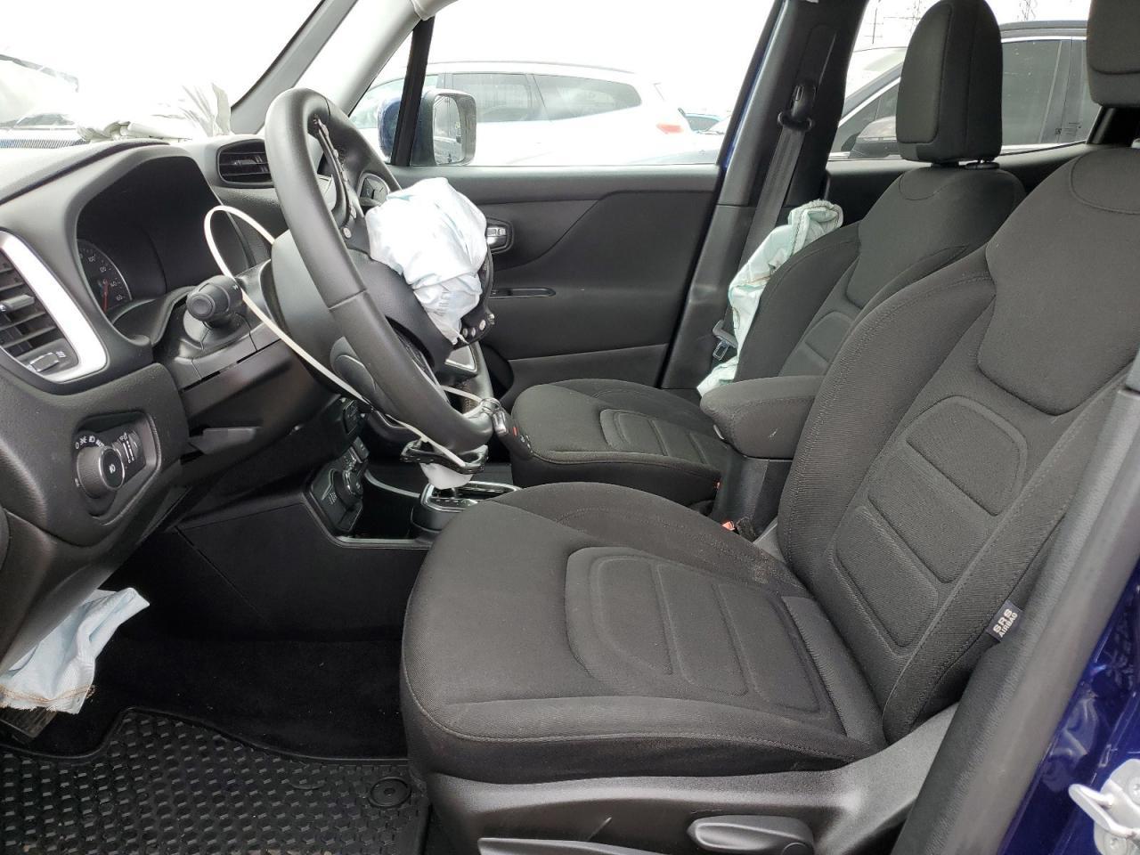 2018 Jeep Renegade Latitude - Image 7