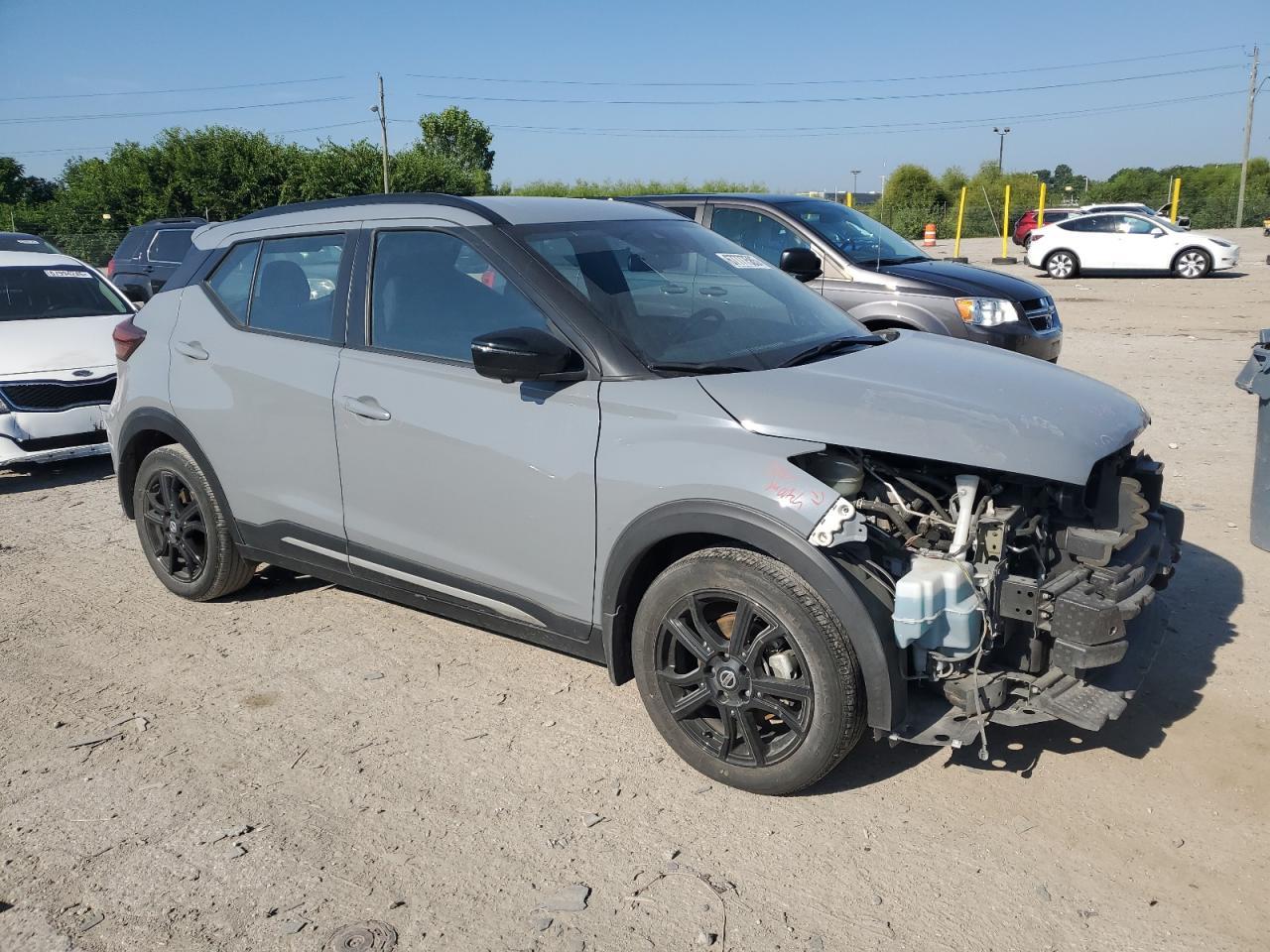 2021 Nissan Kicks Sr - Фото 4