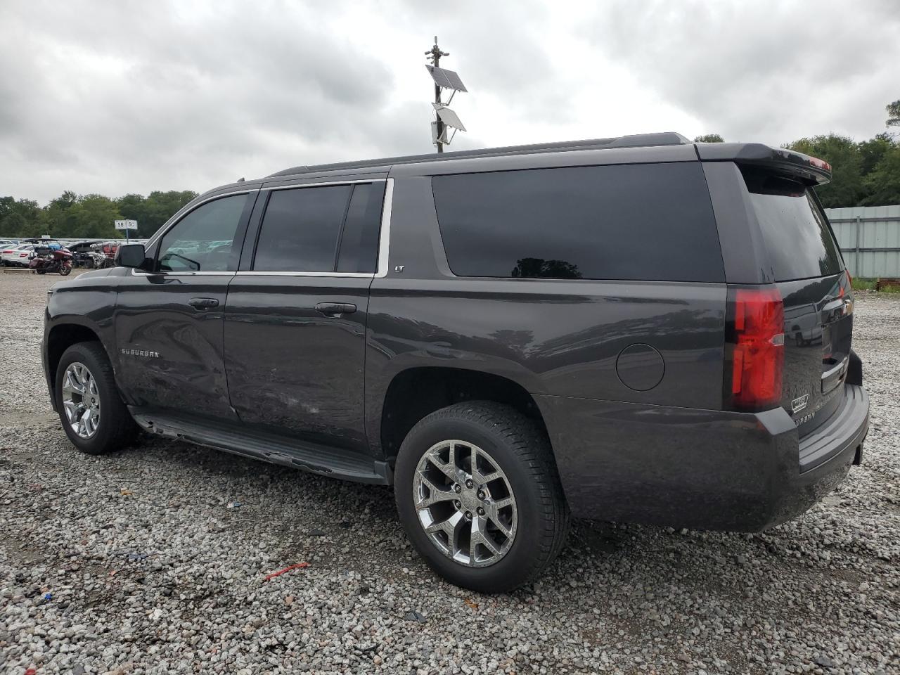 2016 Chevrolet Suburban C1500 Lt - Фото 2
