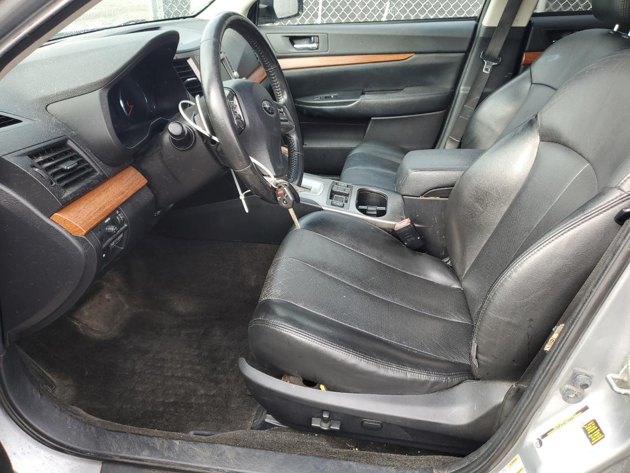 2013 Subaru Outback 2.5I Limited - Image 7