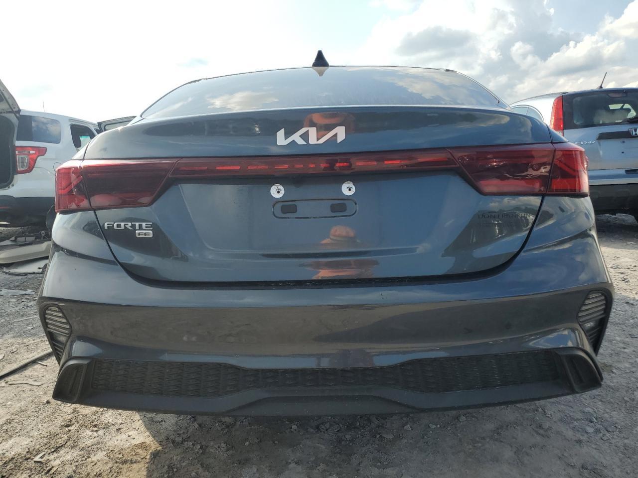 2024 Kia Forte Lx - Фото 6