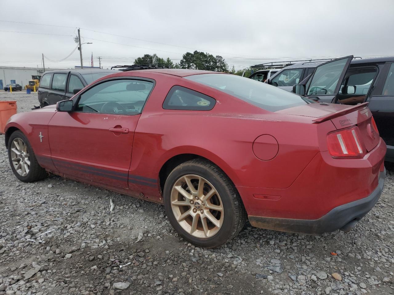 2011 Ford Mustang - Image 2