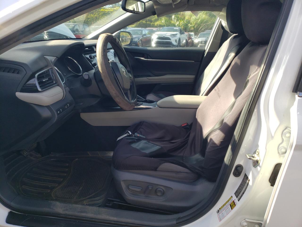 2019 Toyota Camry L - Фото 7