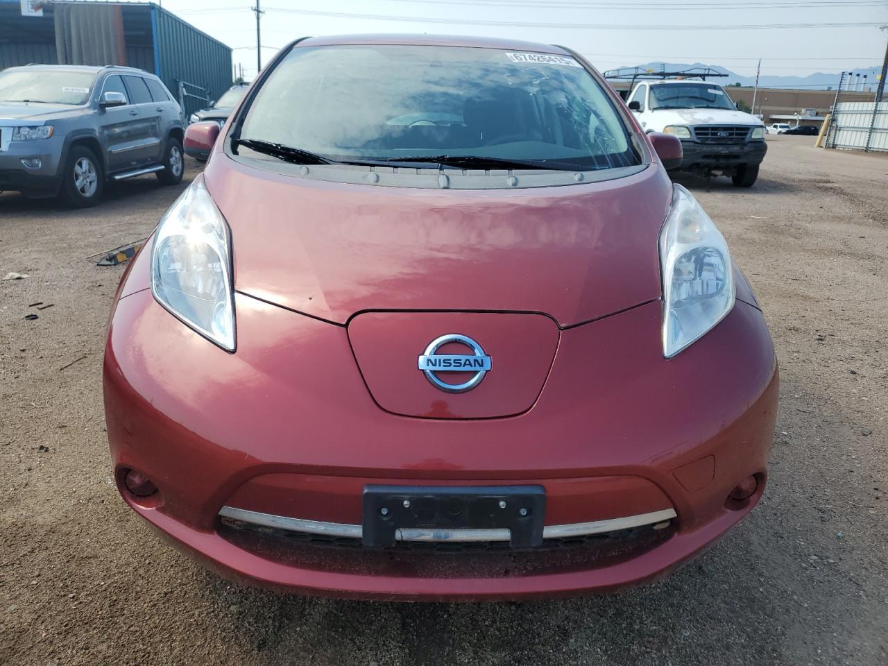 2015 Nissan Leaf S - Image 5