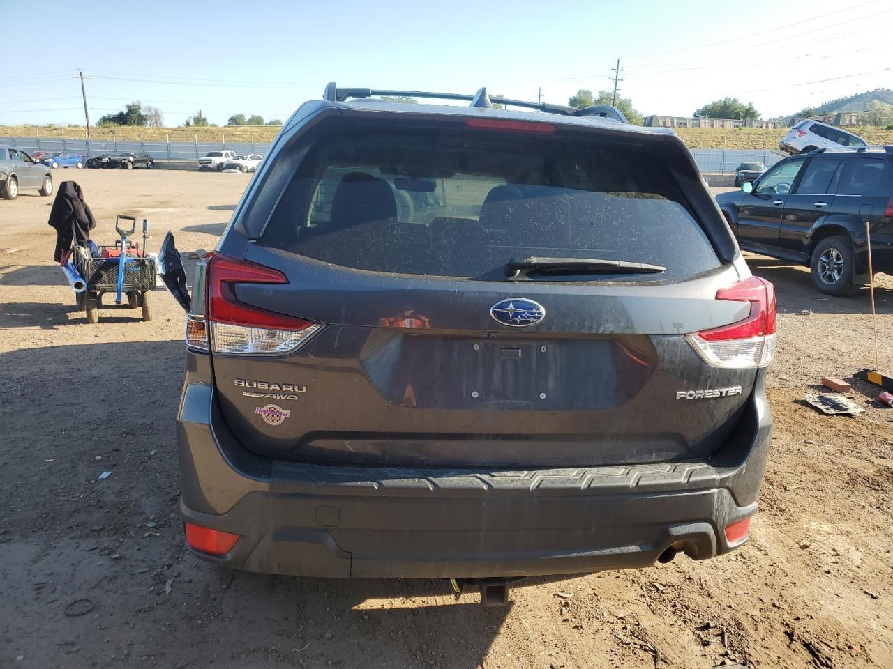 2022 Subaru Forester Premium - Image 6