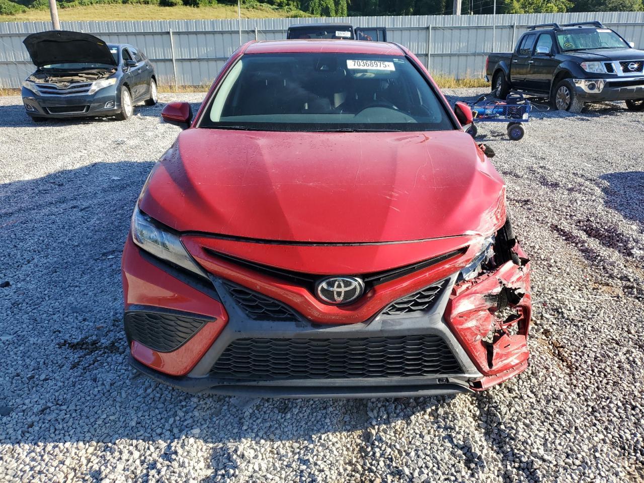 2021 Toyota Camry Se - Фото 5