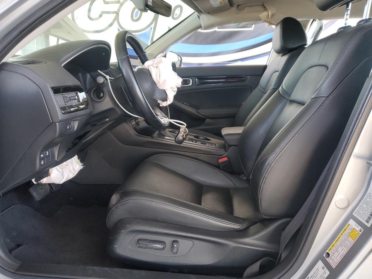 2023 Honda Civic Touring - Image 7