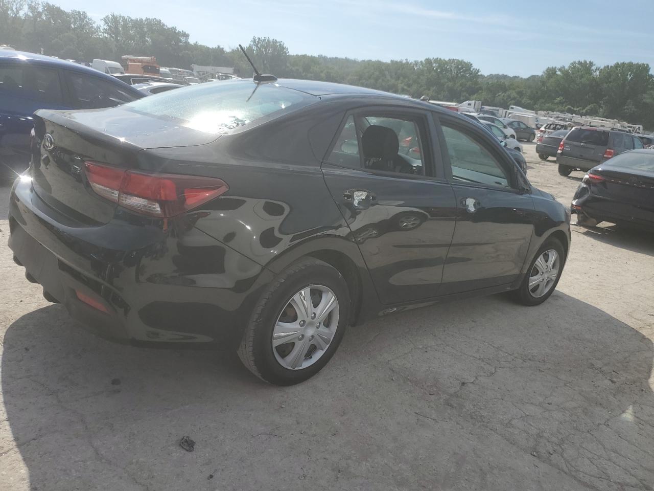 2019 Kia Rio S - Фото 3