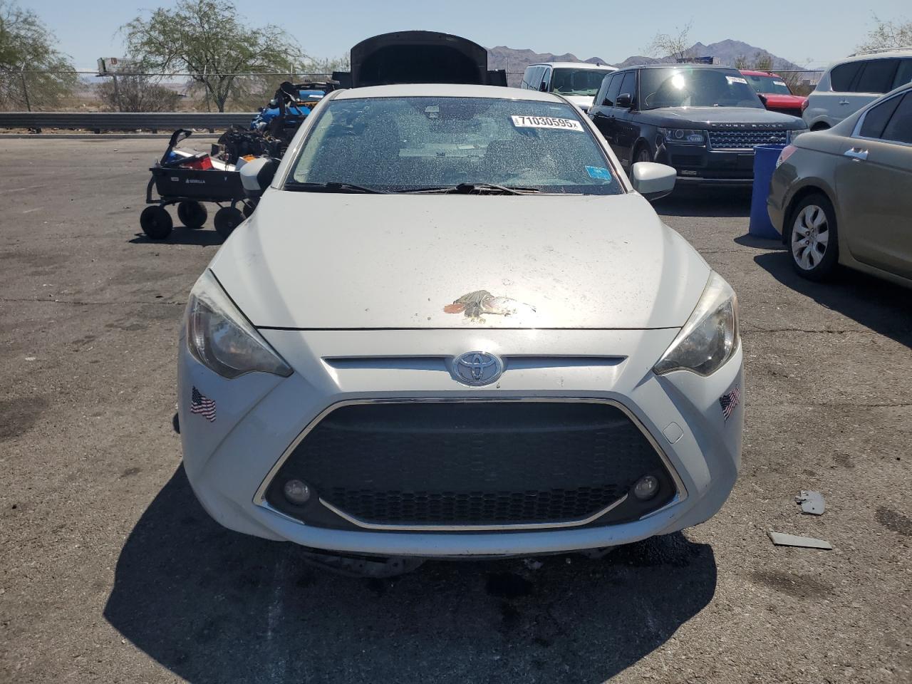 2020 Toyota Yaris L - Фото 5