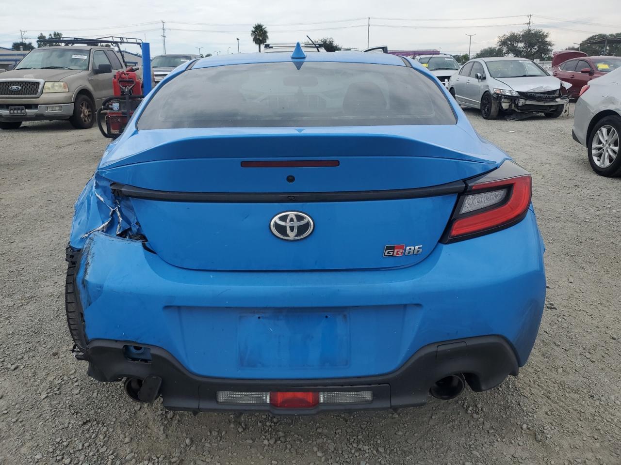 2023 Toyota Gr 86 Premium - Image 6