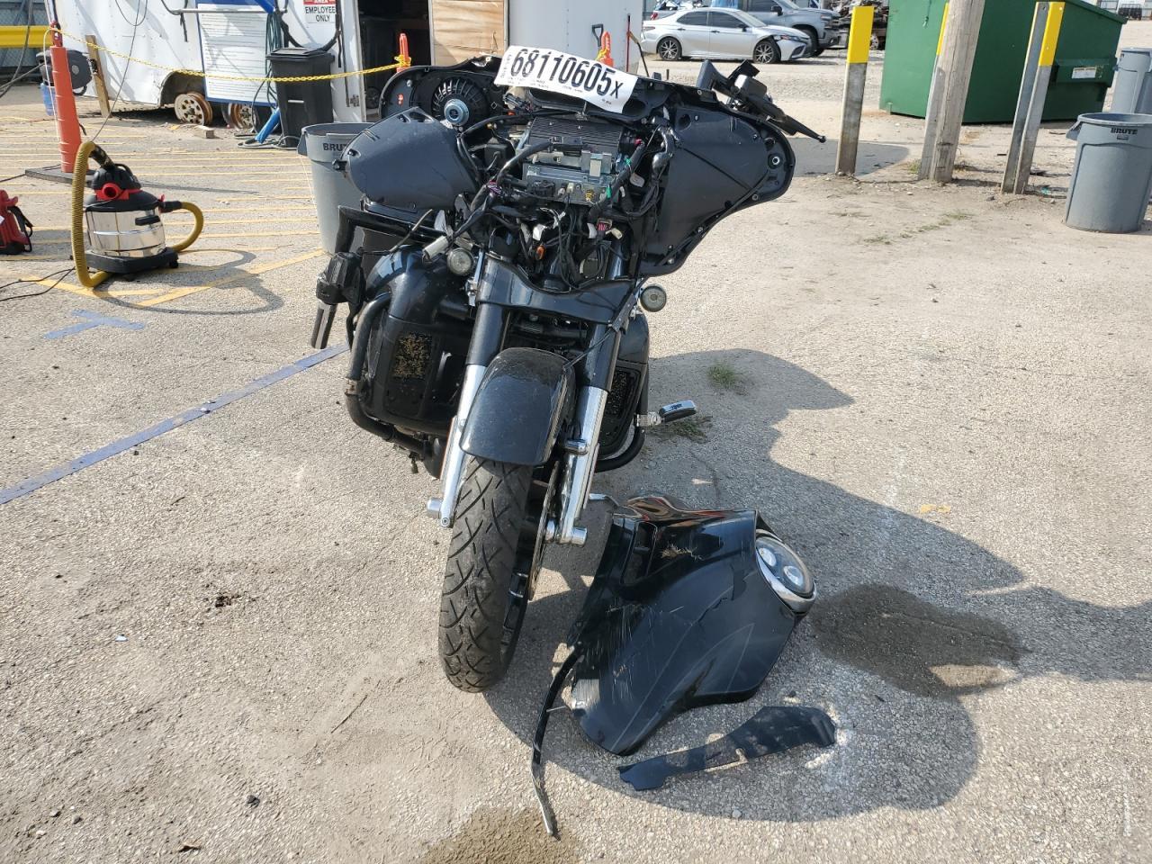 2017 Harley-Davidson Flhxse Cvo Street Glide - Фото 2