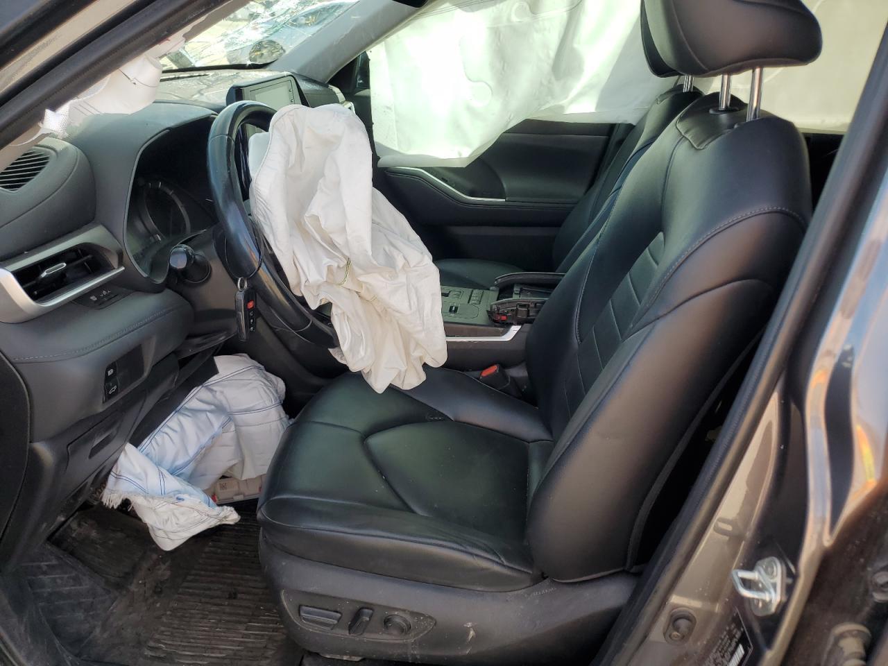 2022 Toyota Highlander Hybrid Xle - Image 7